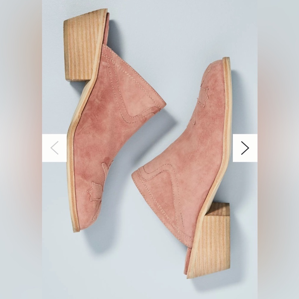 Silent D Suede Lindsay Heeled Mules Size 6.5